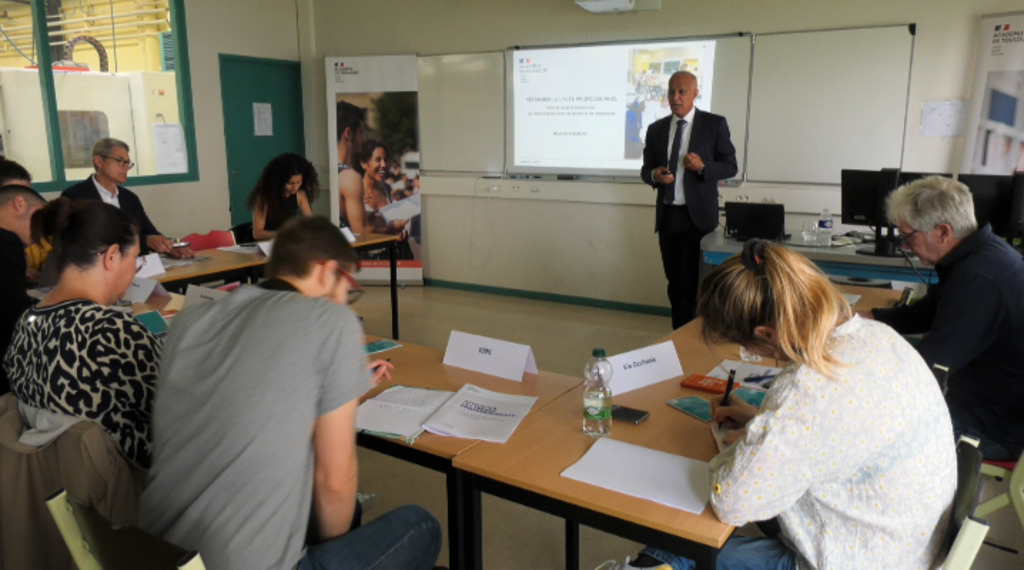La réforme des lycées professionnels au coeur des débats