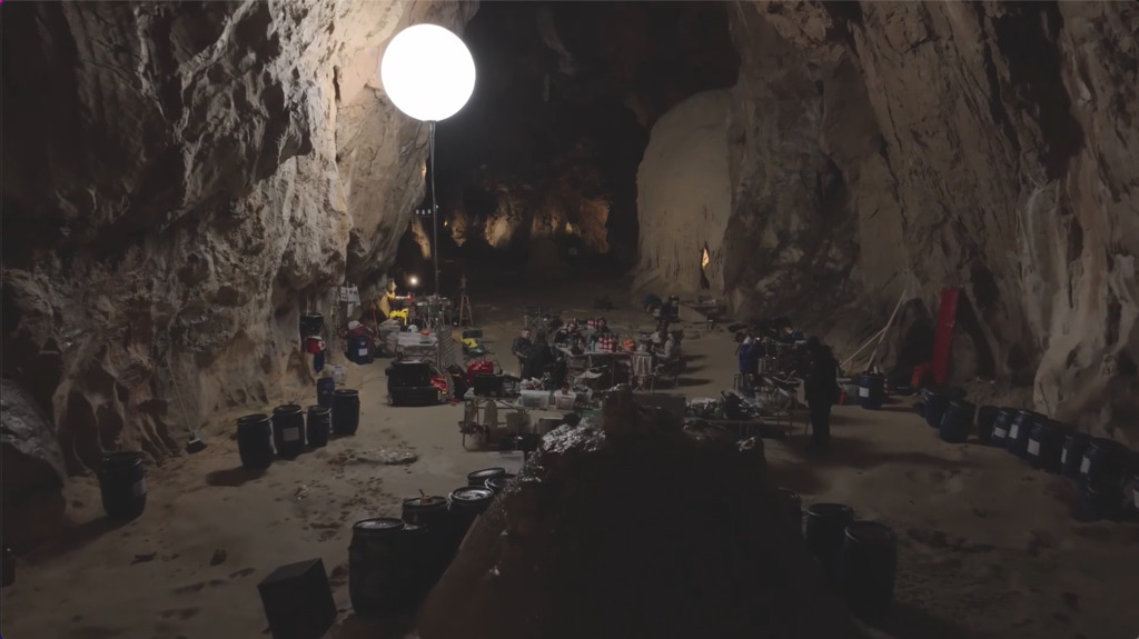 Deux semaines passées dans la Grotte de Lombrives pour créer des œuvres d'art
