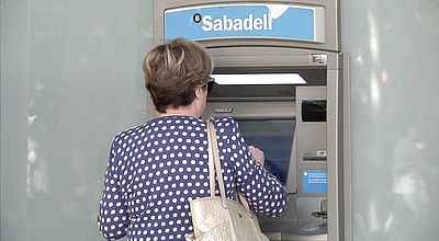 Les Catalans sont appelés à retirer leur argent des banques