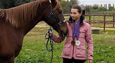 De Cécile Miletto à Carla Mosti, championnes d'Europe d'équitation de mère en fille