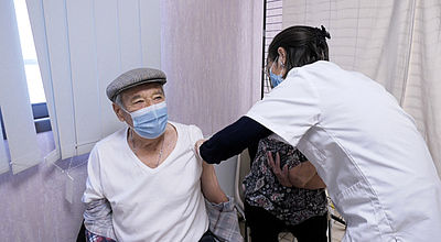 La vaccination contre le Covid-19 repart à la hausse pour les plus de 65 ans