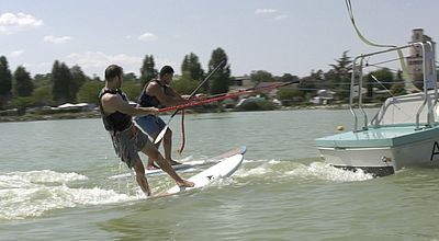 Activague : Surfer sur un lac, c'est possible