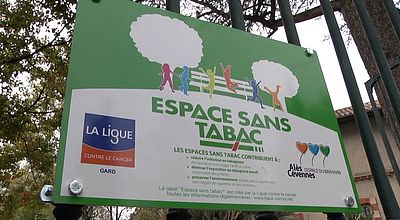 Tabagisme : 3 parcs de la ville d'Alès deviennent "espaces sans tabac"
