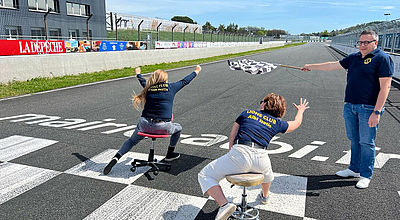 Albi : Des fauteuils de bureau font une course caritative sur le circuit automobile