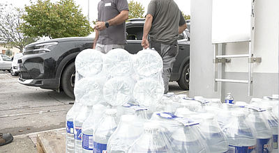 Restriction de consommation d'eau : la régie des eaux distribue des bouteilles