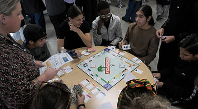 Des jeux pour sensibiliser les jeunes de quartier aux discriminations