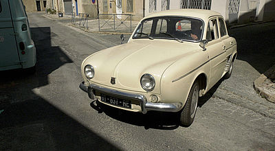 Un garage mobile au service des propriétaires de voitures anciennes