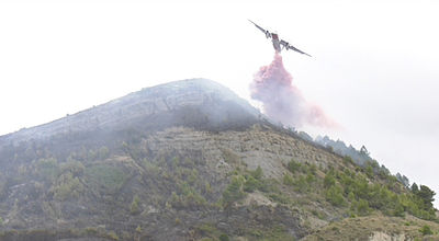 Plus de 900 hectares de garrigue et de pinède partent en fumée dans l'Aude