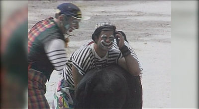 Souvenez-vous (2001) : Le 2e festival du clown des arènes de Manduel