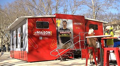 MOM : la  Maison de l'Orientation Mobile qui sillonne l'Occitanie