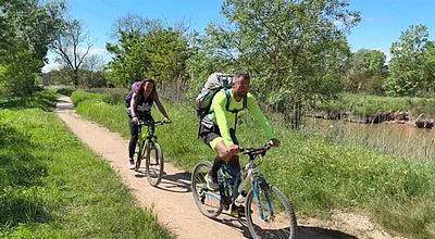 Justice routière : Ils parcourent le Canal du Midi à vélo pour leur fils Axel
