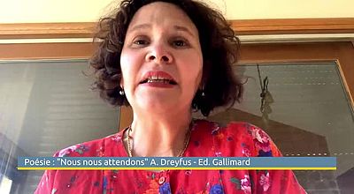 Muriel Couderc, libraire à la librairie "La Folle Avoine" en Aveyron