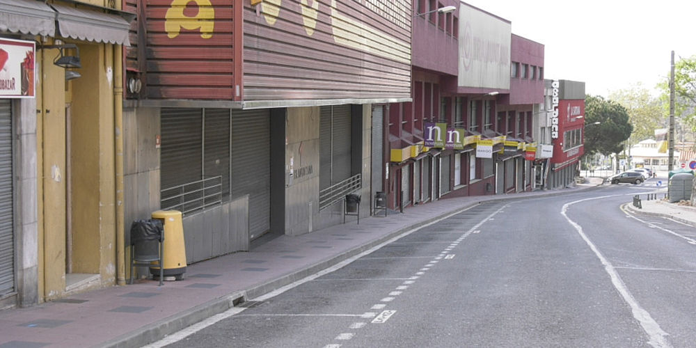 Le Perthus Le Temple De La Consommation Fige Par La Crise Sanitaire